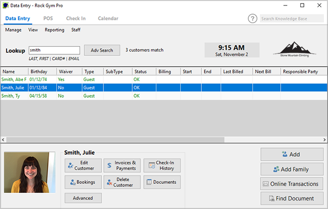 Customer data entry screen with search results.